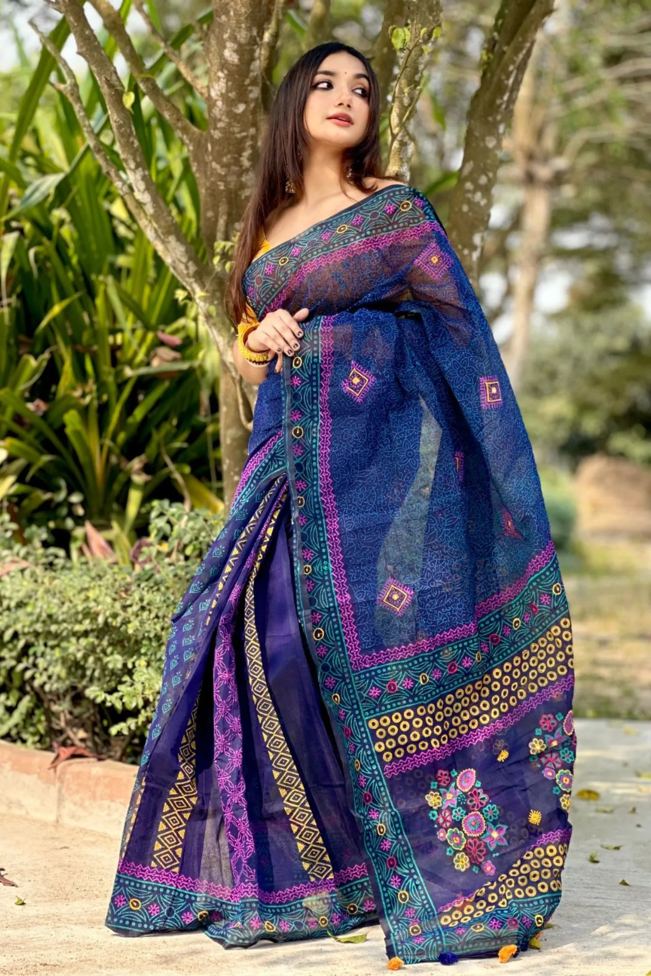 applique-work-block-print-saree-abs-04