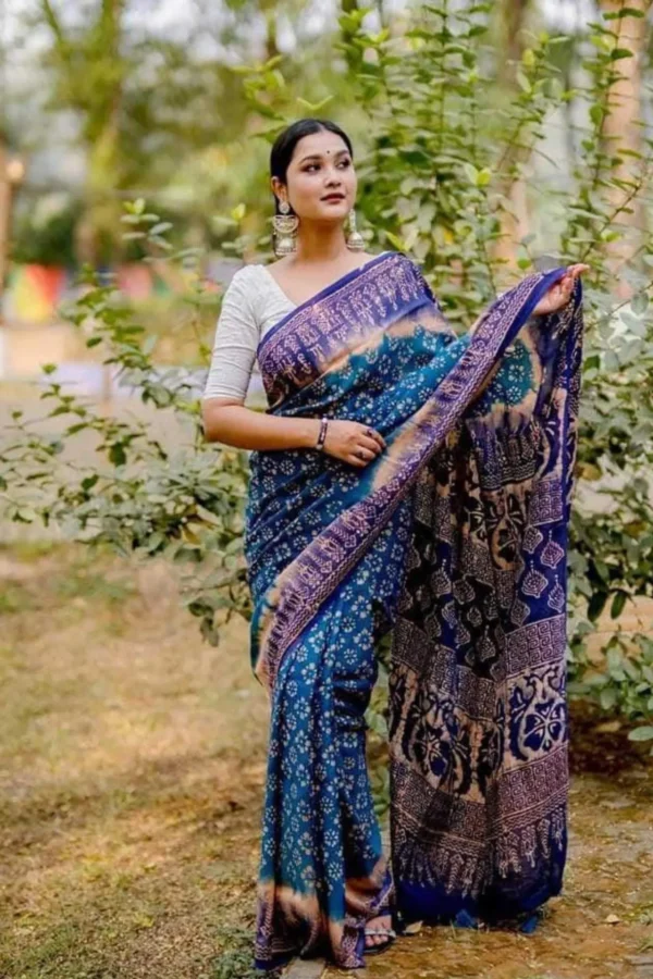 quality-full-comilla-boutique-saree-bts-09